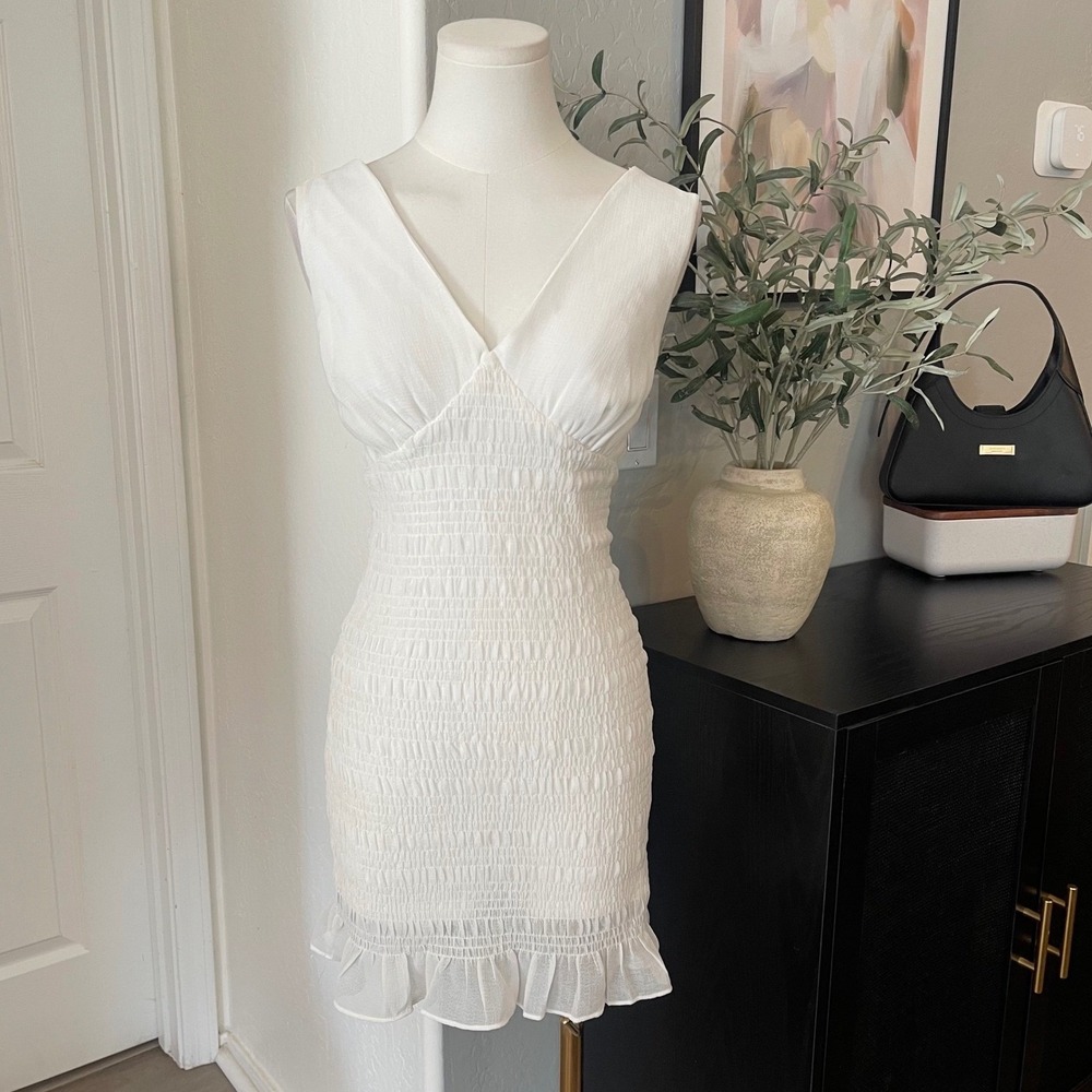 She + Sky Smocked Mini Dress Womens Small White Bridal Ruffle V-Neck Sleeveless